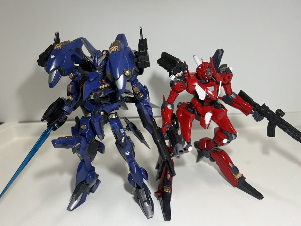 前に作った逆関節ファラクトとツーショット