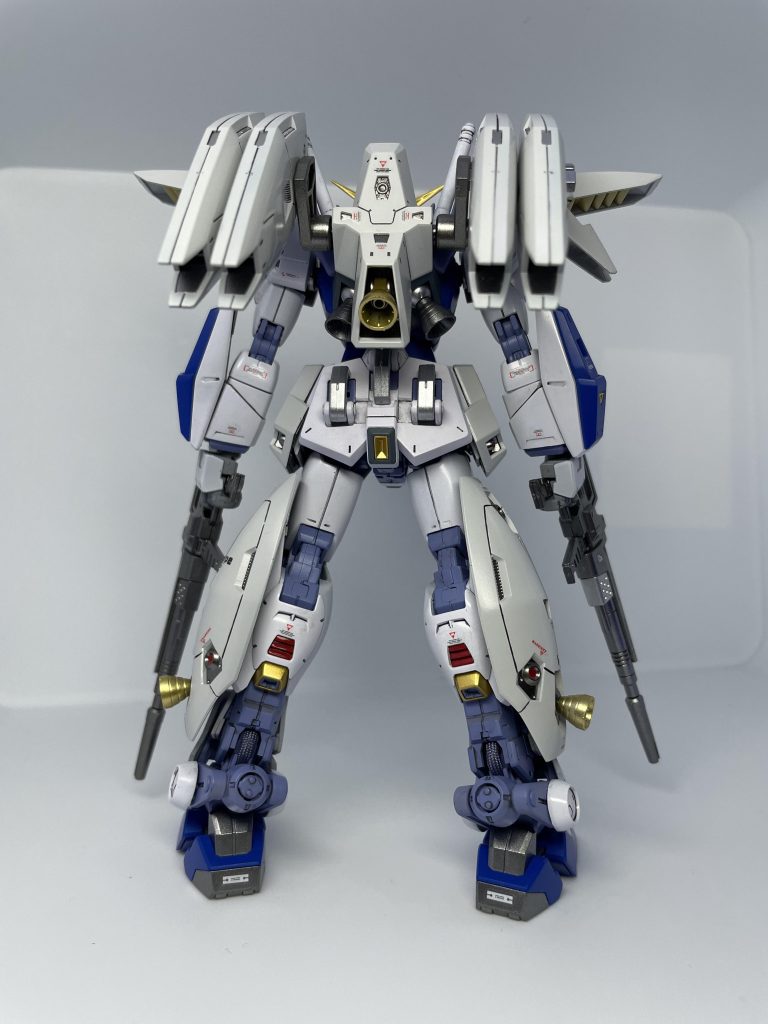 スラスターが独特で無限に連結出来るのが面白いですね。