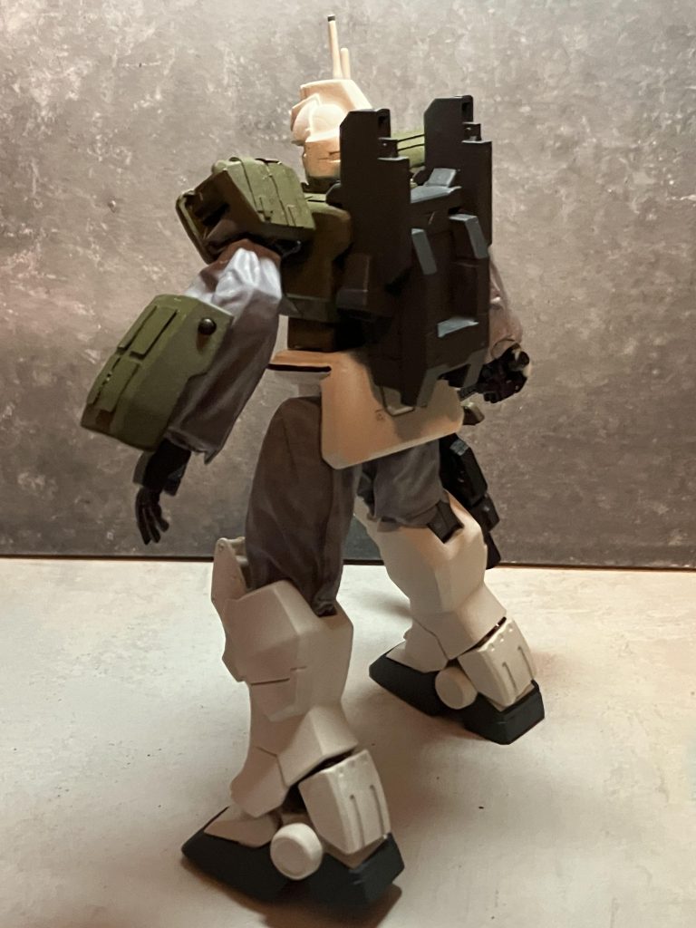 シーリングカバーは塩化ビニールの手袋の指部分を被せてますリアクティブアーマーはプラ板の切り貼りです