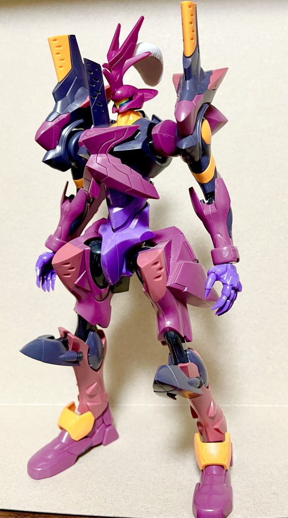 一応下記のようなストーリー↓グエルをどうしても勝たせたい父がダリルバルデの製造の裏で進めていた強化プラン。大幅な運動性の向上で並の機体では捉えられないほどの速さを獲得でき、防御面もアップ。