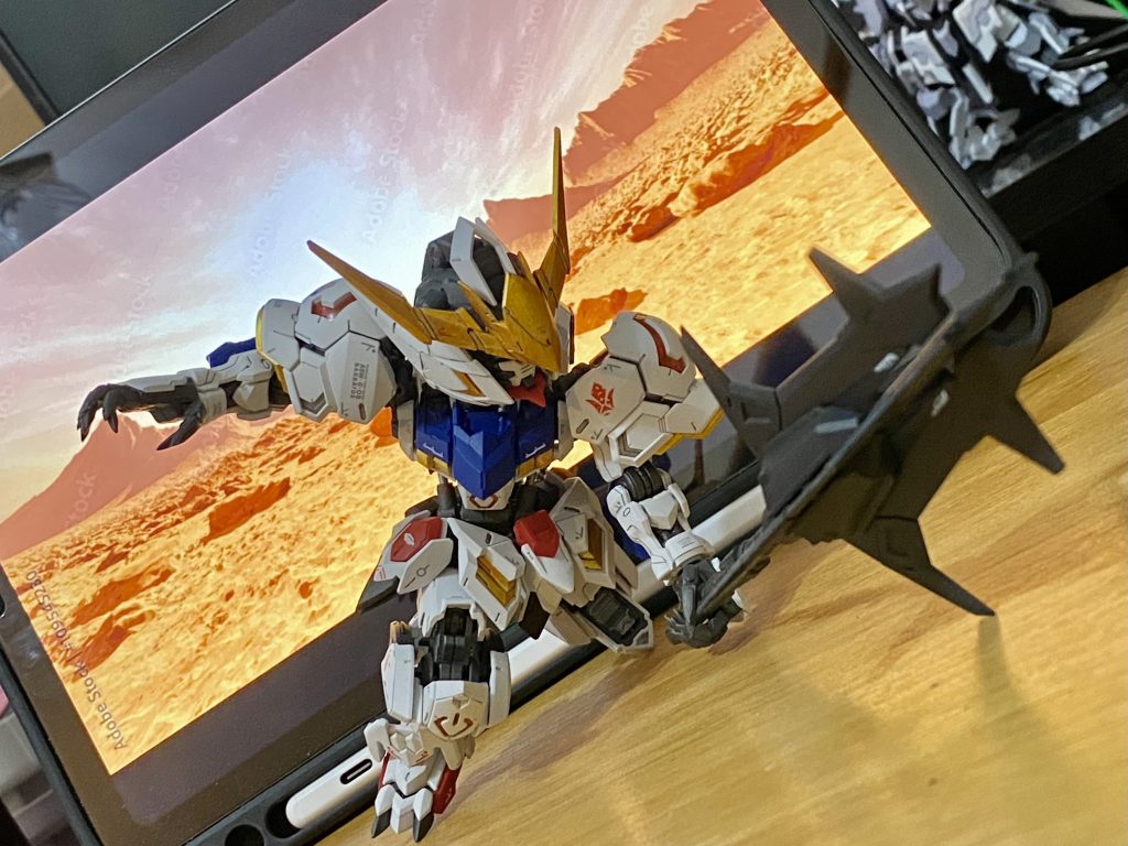 メイス振り下ろし。