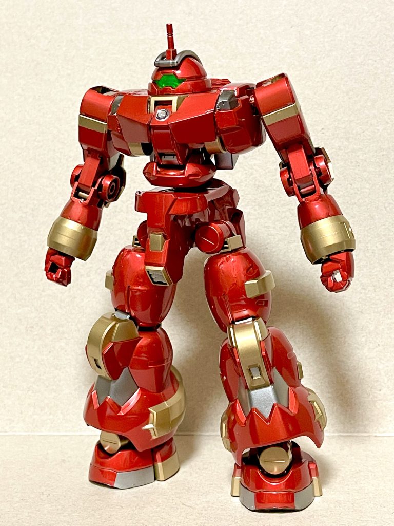 シルバー一色だったものをゴールド→クリアレッドで塗装しました。初キャンディー塗装しました。