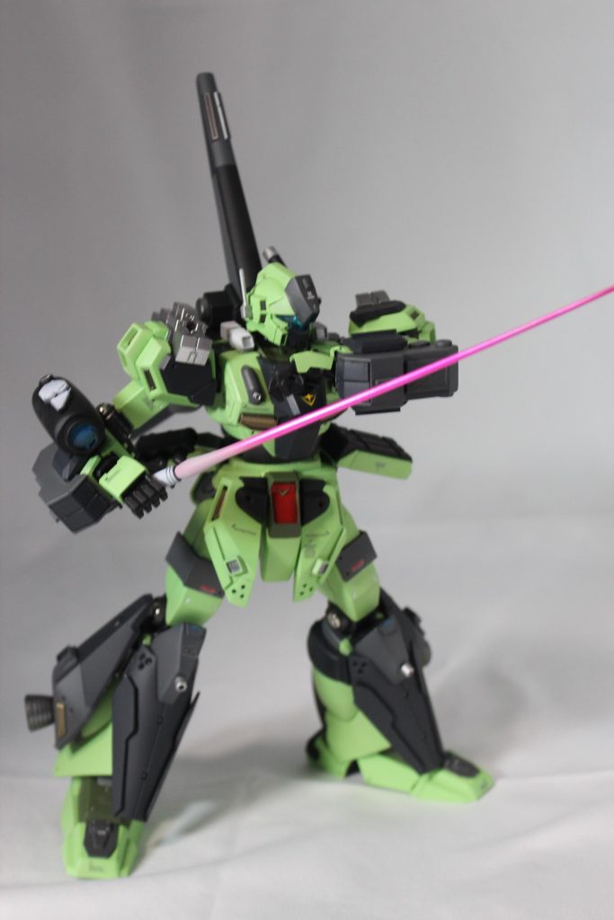 もちろん、ミサイル撃ち尽くしたら接近戦を！