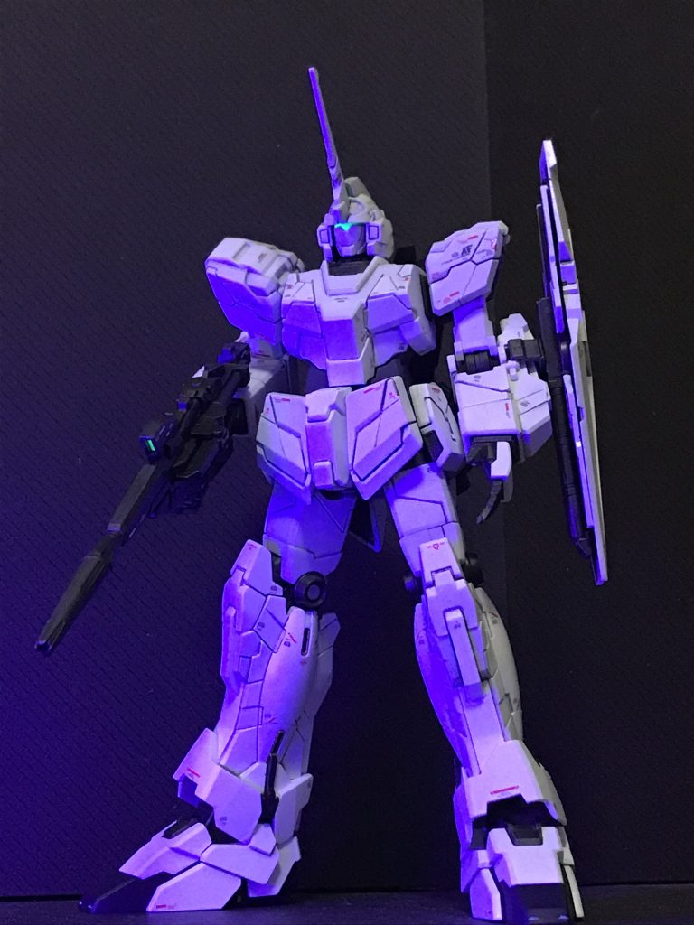 ブラックライト照射1 正面。