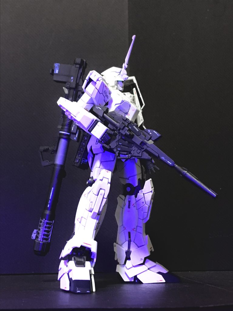 ブラックライト照射 2 フル装備。