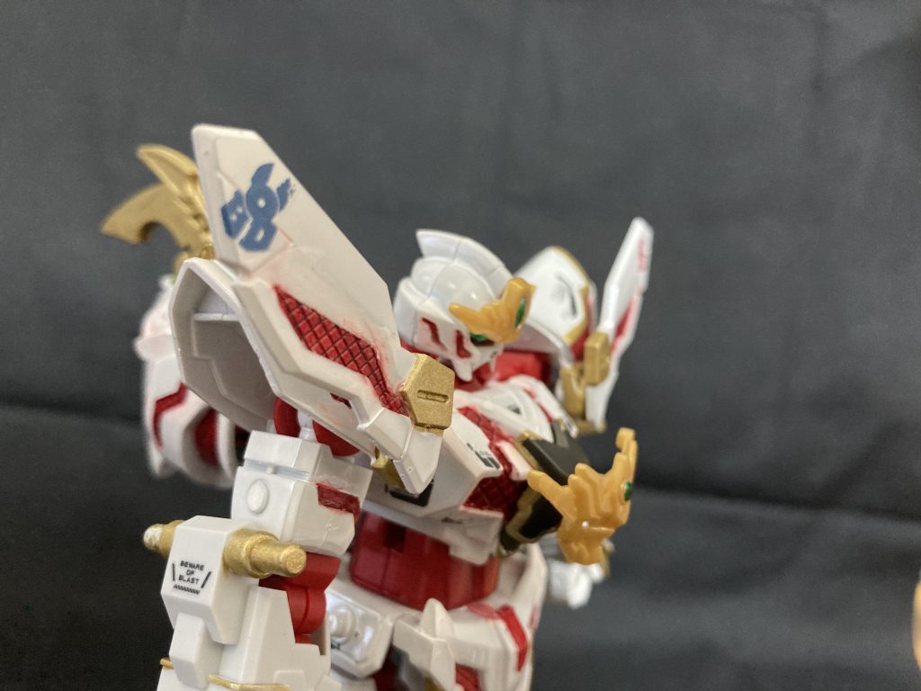 書く場所無くなったので、制作工程では無いですが、続き逆サイドはビルドダイバーズのロゴ、肩に所属のロゴあるの好き(*´꒳`*)