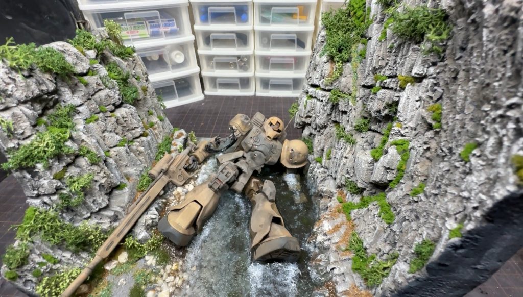 両側に壁があるので広角レンズで撮ると良い感じ