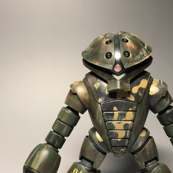 アッガイ　迷彩塗装ver