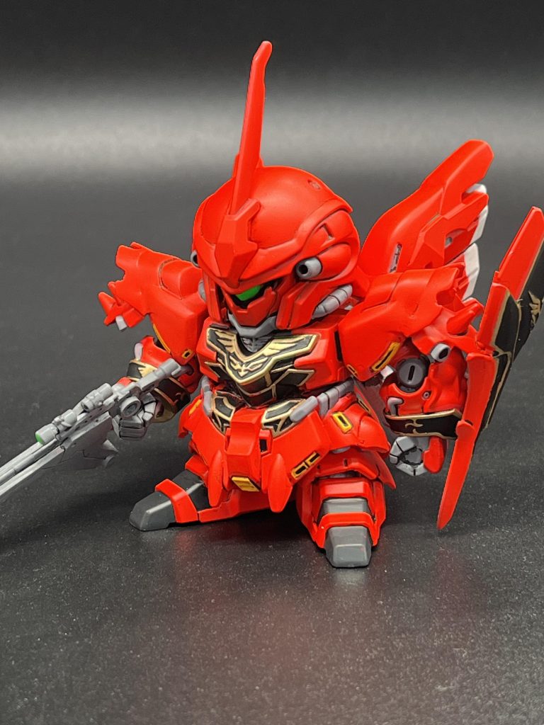 可動はほぼ死んだのでポージングは絶望的…