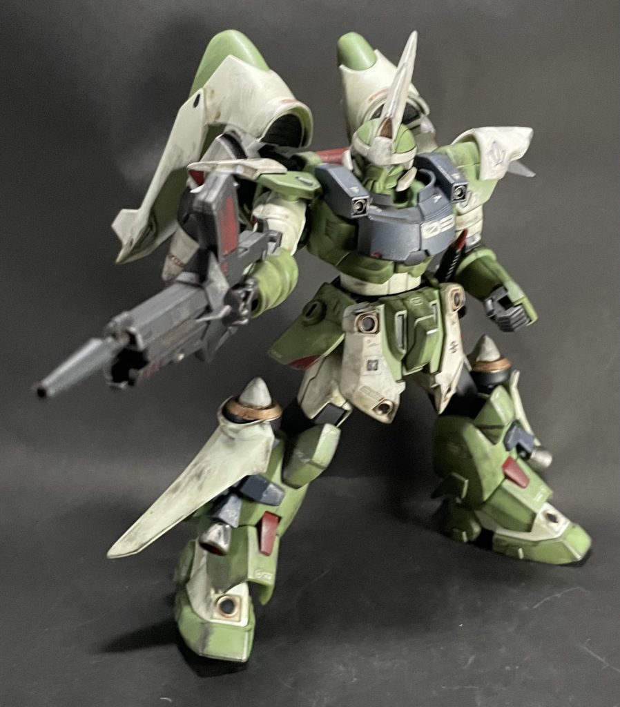 ウェザリングは、最近お気に入りの、水性ホビーカラーでのウォッシングとドライブラシをしています😁水性ホビーカラーだと、パーツの破損の心配をしなくていいので、オススメです！