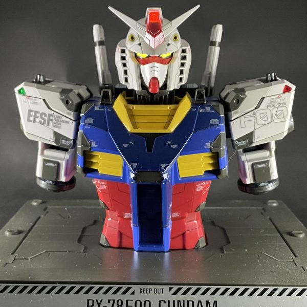 1/48横浜ガンダム　BUST MODEL