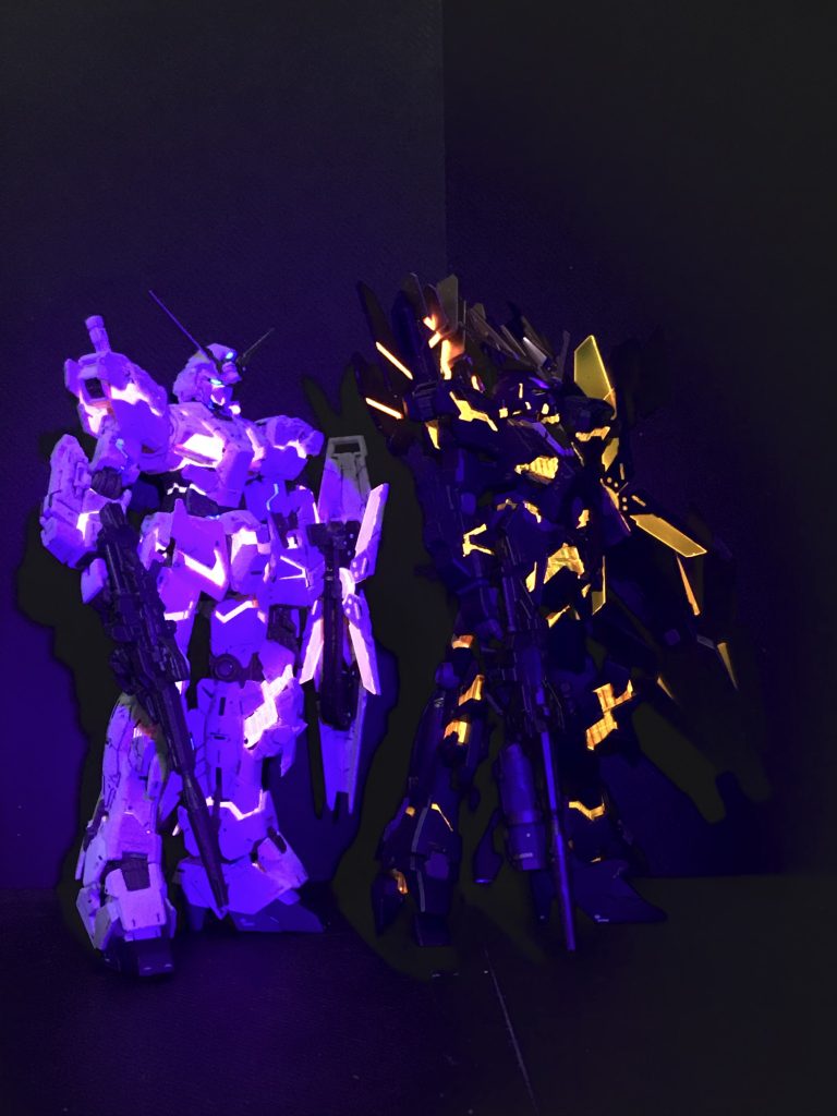 HGUCバンシィノルンデストロイモードと比較1。