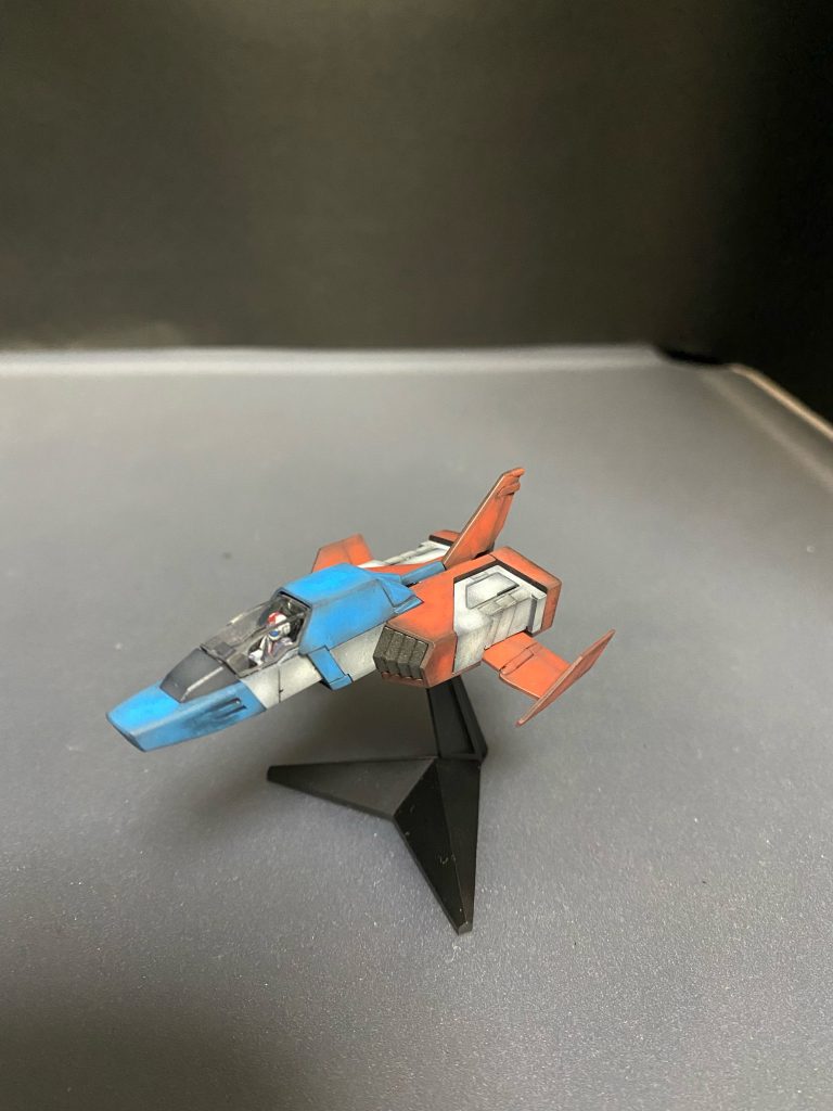 コア・ファイターもウェザリング。中のアムロも塗り分けました。