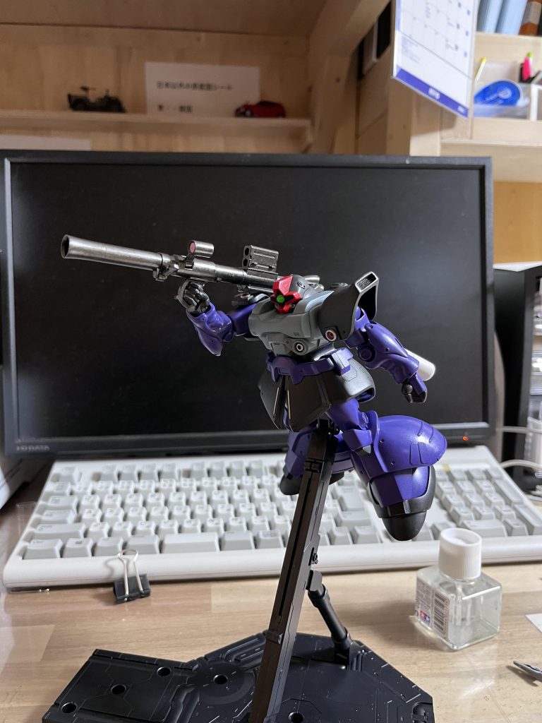 この度、初めてスタンドを買いました♪そうです？飛んでるみたいでしょ。