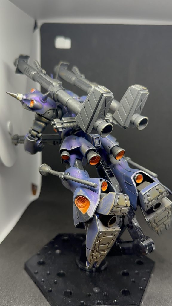 バズーカは合わせ目消しが上手くいかなかったのでモールドパーツを貼り付けて対策しました。