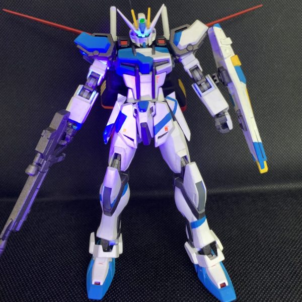 エールストライク　迷彩仕様