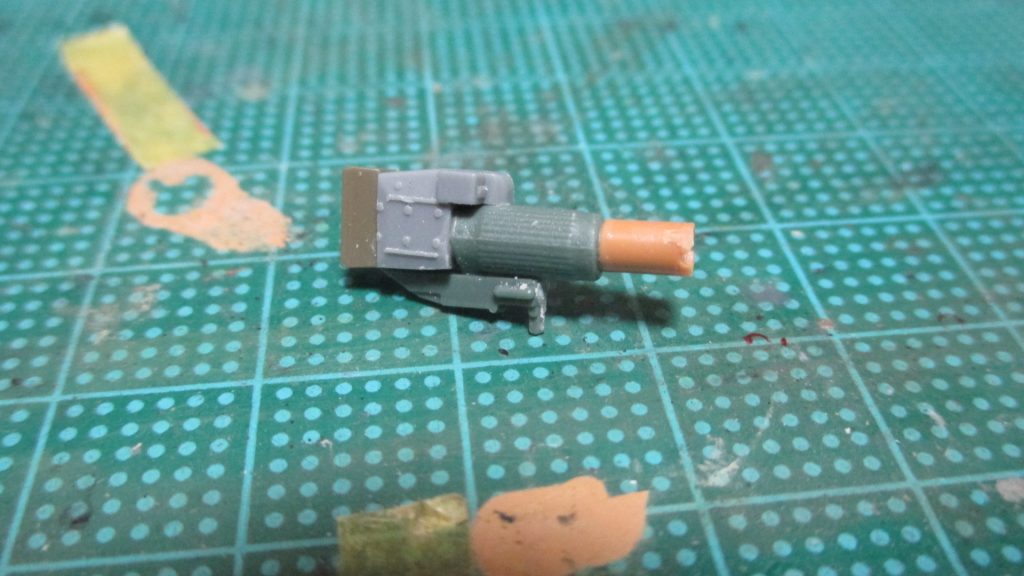 ランチャーもジャンクパーツを色々組み合わせて製作しています