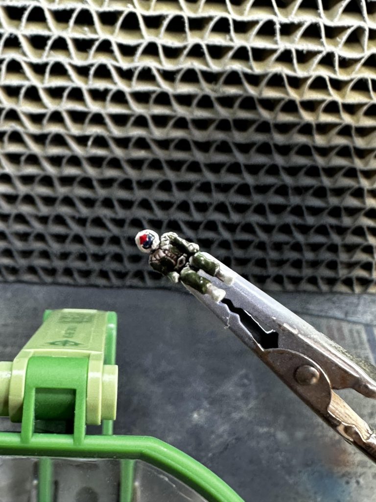 細かすぎてきつかったですがなんとか思うような感じに塗装できました。