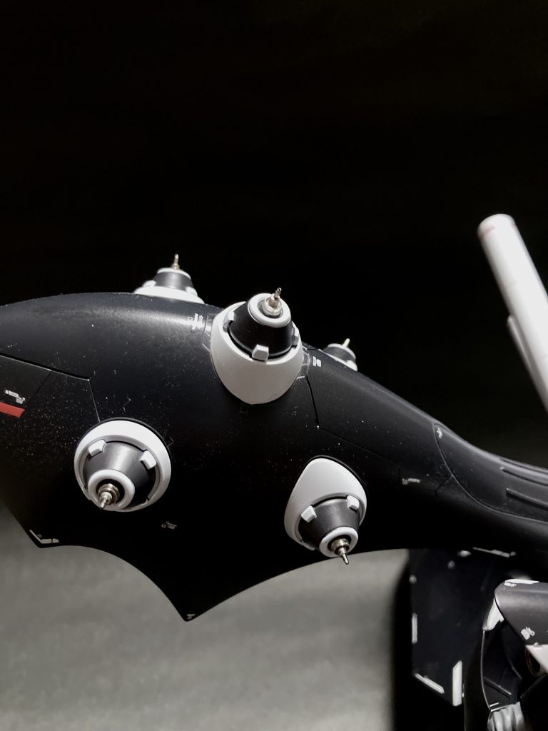 ファンネルなどにメタルパーツを使い、くどくならない程度にディテールアップしています。