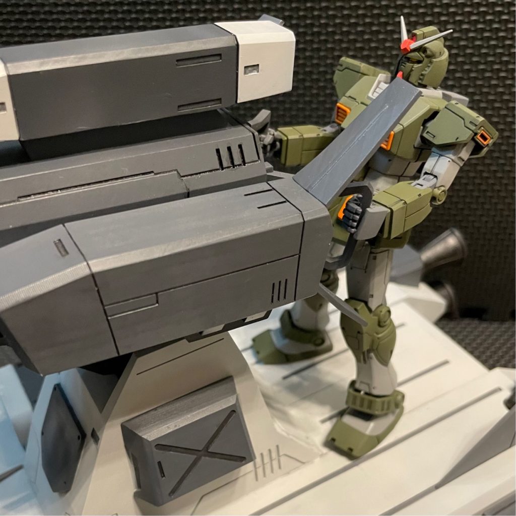 砲身がそこそこ重いです。