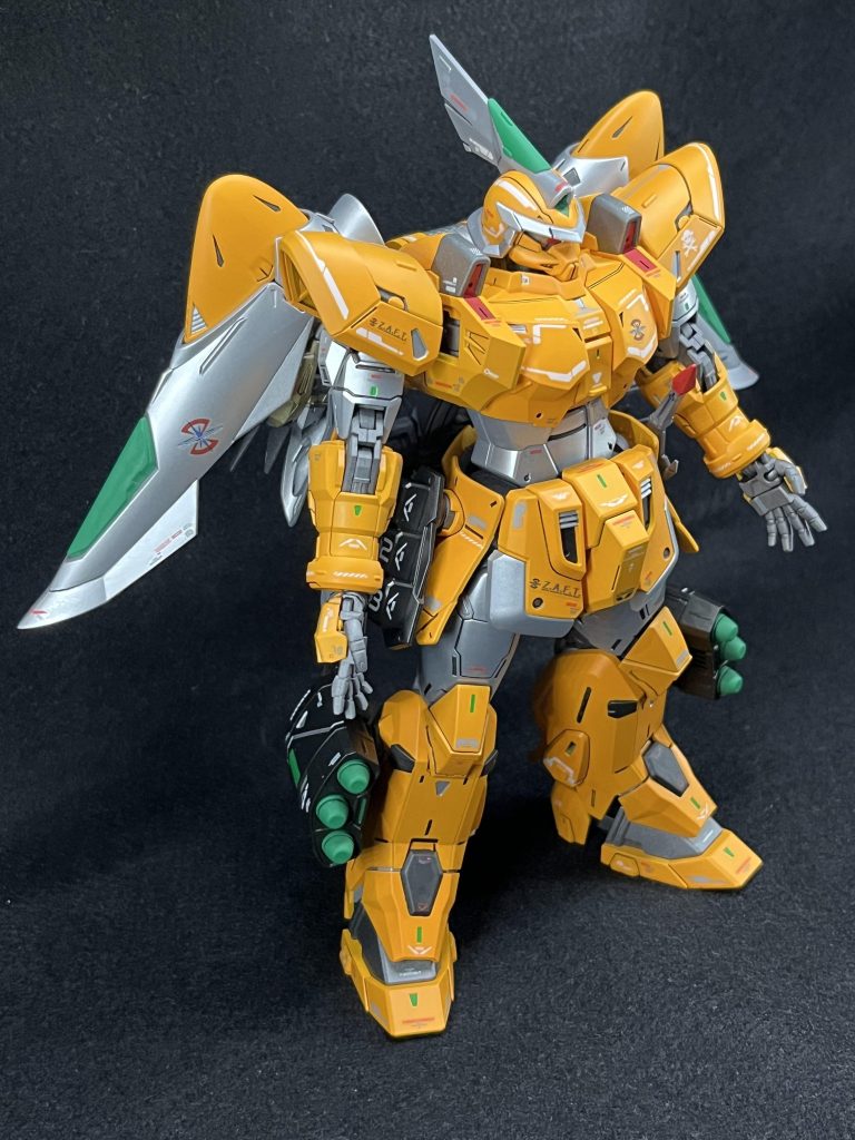デカールは、全て水転写。デスティニーやインパルスのSEED系の他、ハサウェイ汎用①・水星の魔女汎用③・RGサザビーなどを使用しました。