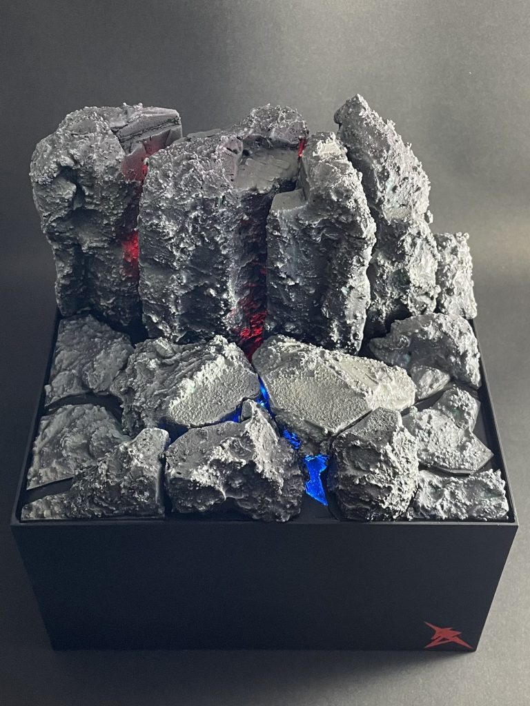 台座だけです。割れ目がいい感じになるよう頑張りました。