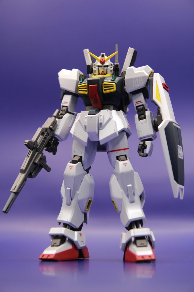 リバイブマークIIは大分振り切ったプロポーションですが、がっしりした立ち姿は個人的に◎。フェイスパーツの削り込みやアゴの延長など、少しだけ好みに合わせて修正しています。