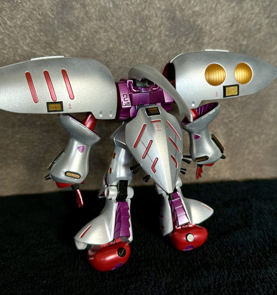 背部ショット。今回は所々にブラックの排気管のようなものを使用しています。いいアクセントになっているんじゃないでしょうか。