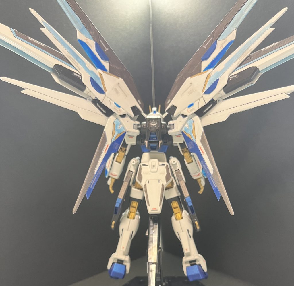 艶消し→デカール→艶消し久々のデカール…手がブルブルしてズレるとにかくズレるで大変でした…あとピンセット消えた…使用物機体名HGCEストライクフリーダムHGCEフリーダム以上になります。最後まで見てくださりありがとうございます!作品投稿は遅い方だと思います(苦笑)