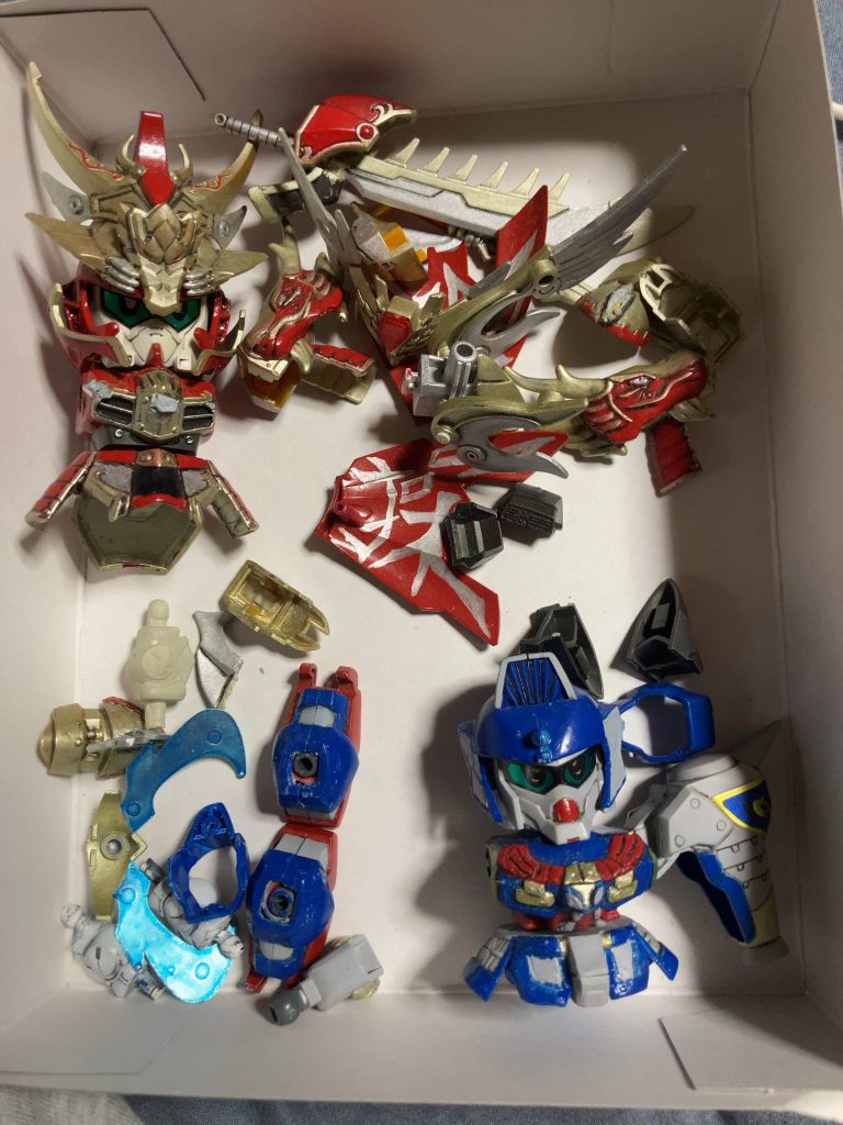 ジャンクパーツ状態。当時も筆で塗装していました。今回はエアブラシで再塗装です。