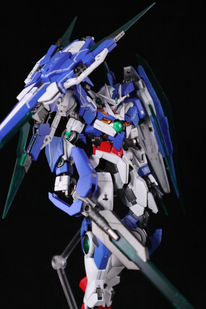 黒背景。クリアパーツ見えないので途中でやめました。