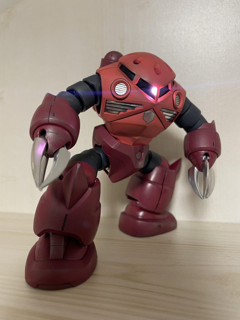 モノアイを電飾しました。