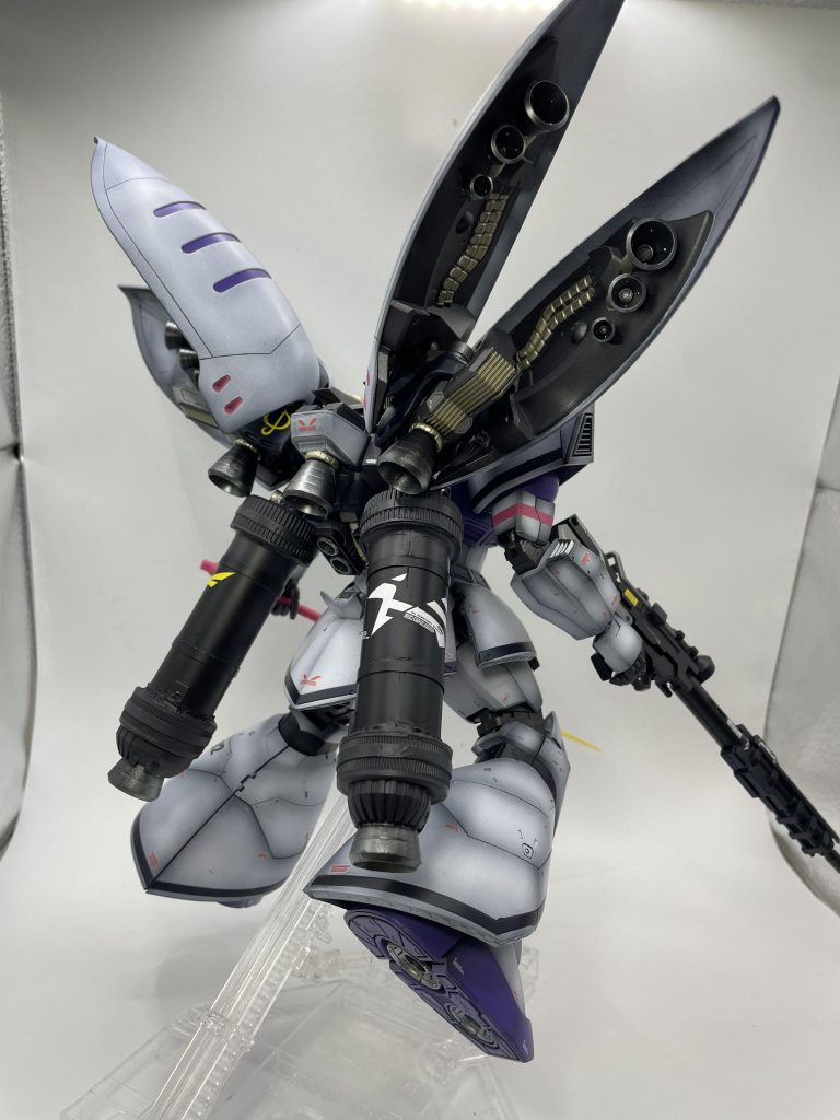 ゲルググもキュベレイもデカいので撮影ブース見切れてますw背中が上手くまとまってくれました( *˙ω˙*)و グッ!