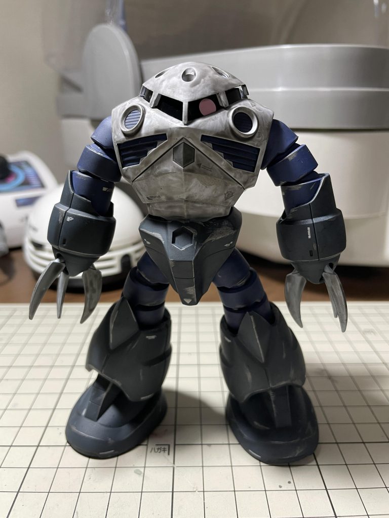 正面初めてウェザリング仕上げをしてみました。反省点は多いですが次に生かしたいですね。