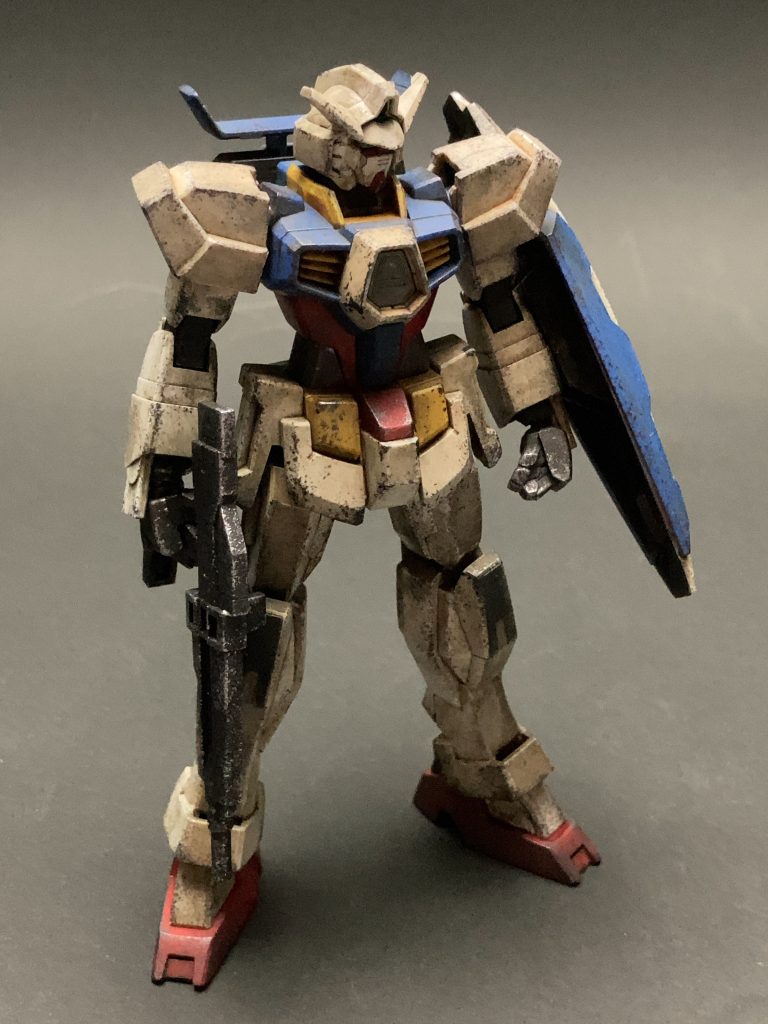 ウェザリングはスポンジチッピングで銀、ダークグリーンをエッジにのせつつ、油彩焦げ茶でウォッシング。宇宙汚れを意識。