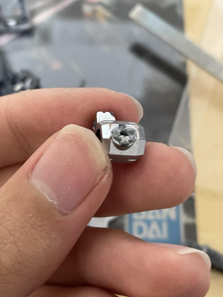 股関節が逝きました。治ることはなく購入しました。