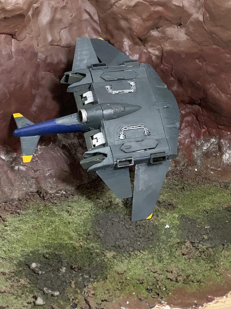 裏面はフィールドブルーで塗装