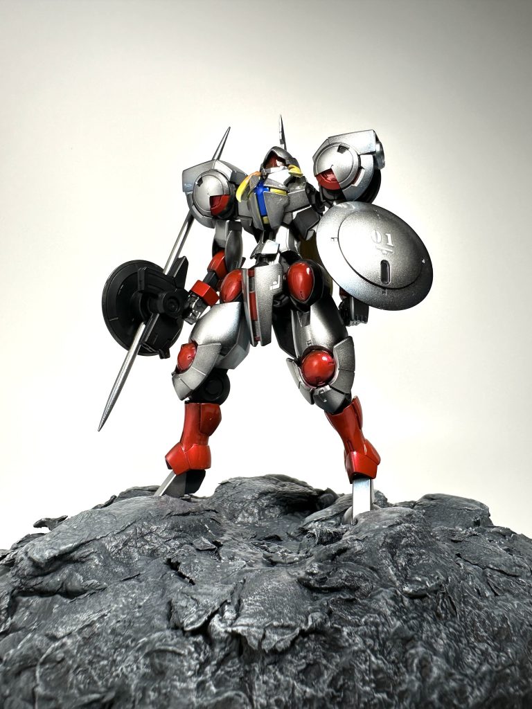 台座も作ってみました。光沢仕上げは撮影が難しいですね。