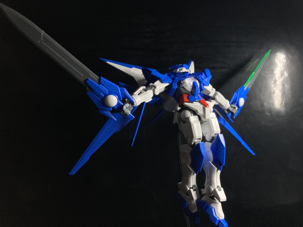 紅の彗星〜アメイジングエクシア–2枚目/制作者：ウアオの制作場！