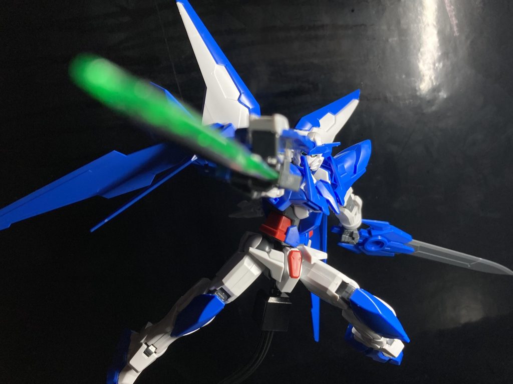 紅の彗星〜アメイジングエクシア–5枚目/制作者：ウアオの制作場！