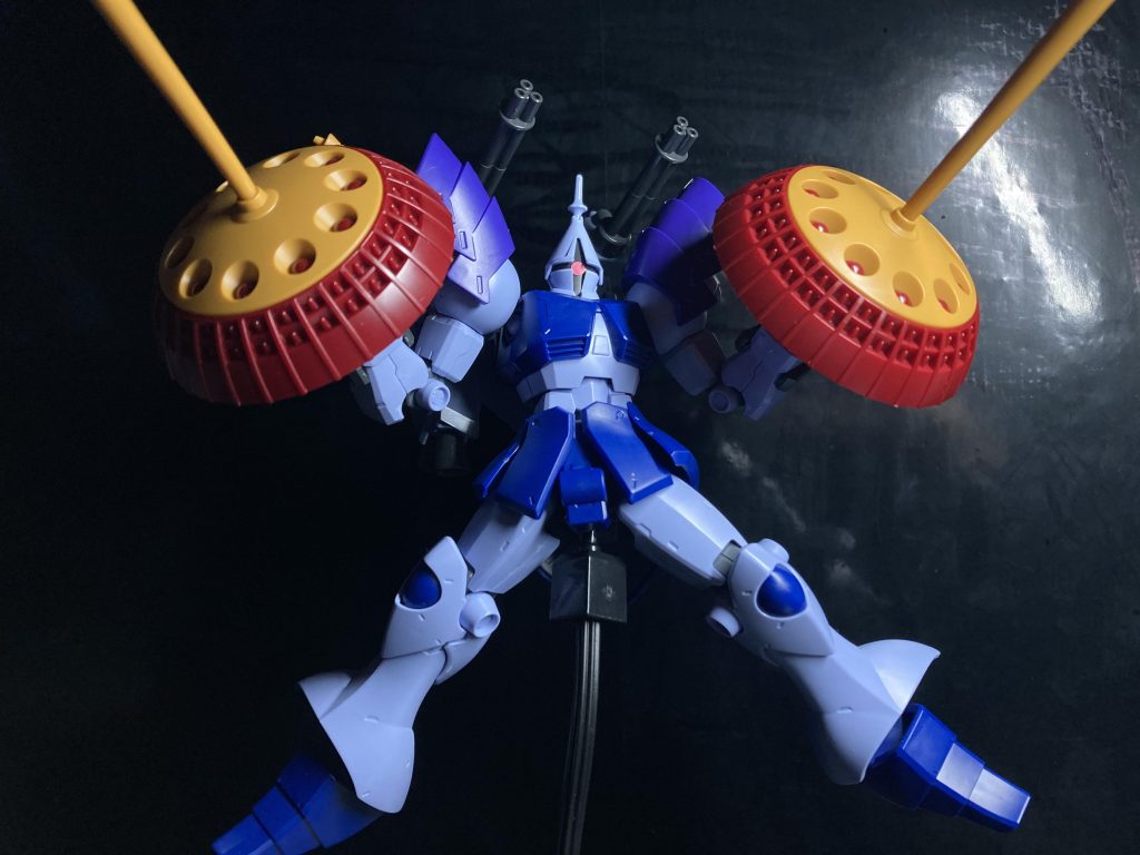 シールドふたつで相手を圧倒するこの機体