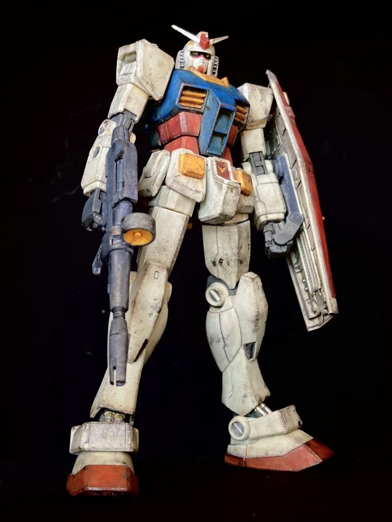 HG RX-78ガンダムの成形色を活かしたウェザリング仕上げ–2枚目/制作者：KIRAKUNI-GP