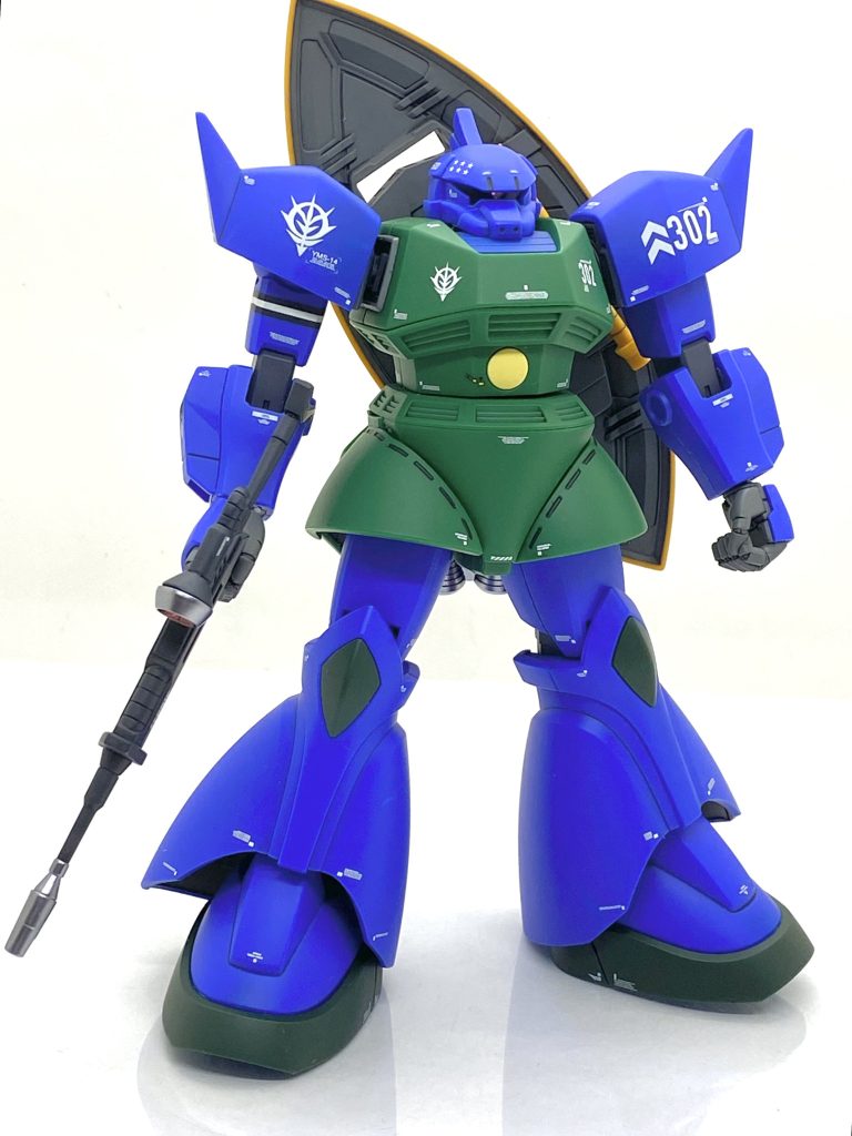 ノーマルのビームライフルを持たせてみて。こちらも似合います。