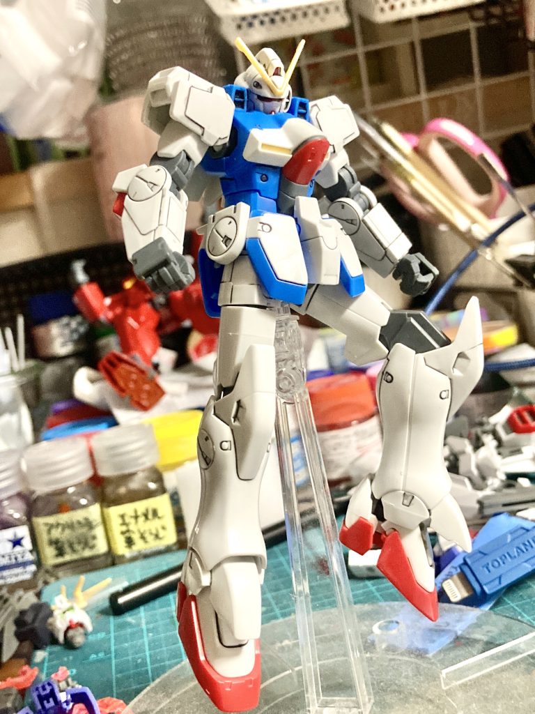 素組み状態。基本的に部分塗装派なのでスミ入れはランナー状態でやってます。