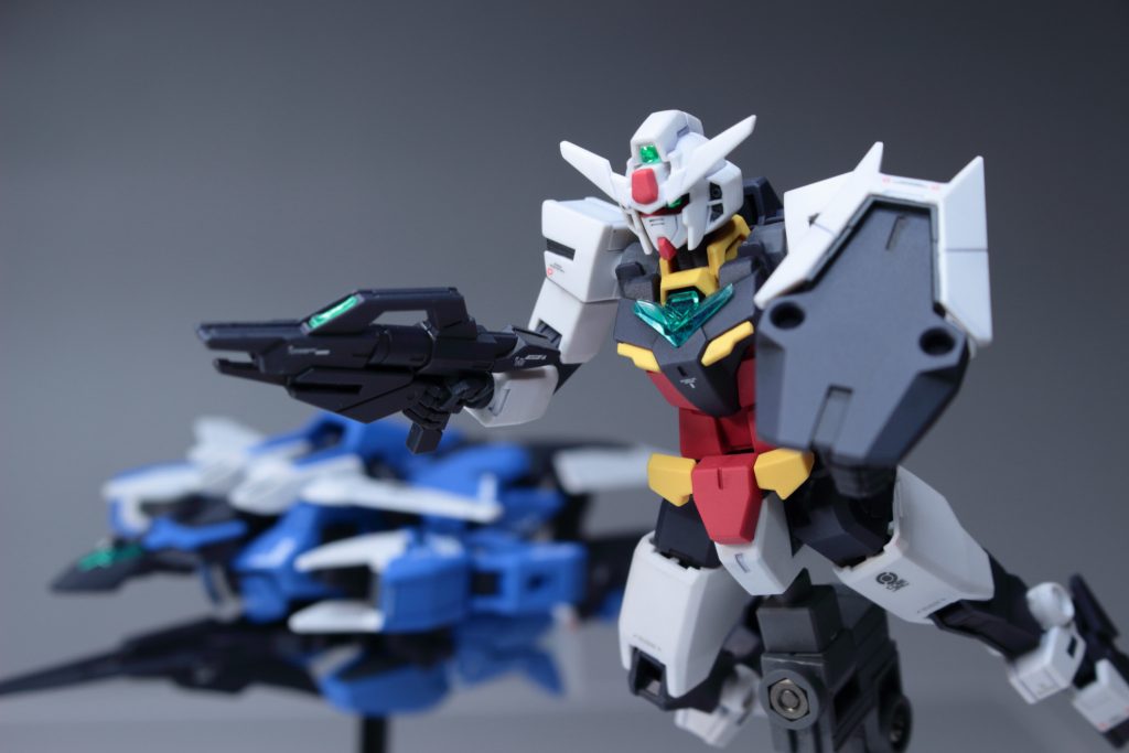 コアガンダム。換装時に影響しそうなところは肩の黒ライン以外ほとんど塗装していないので、塗装剥げを気にせずにアーマー換装を楽みたいです。