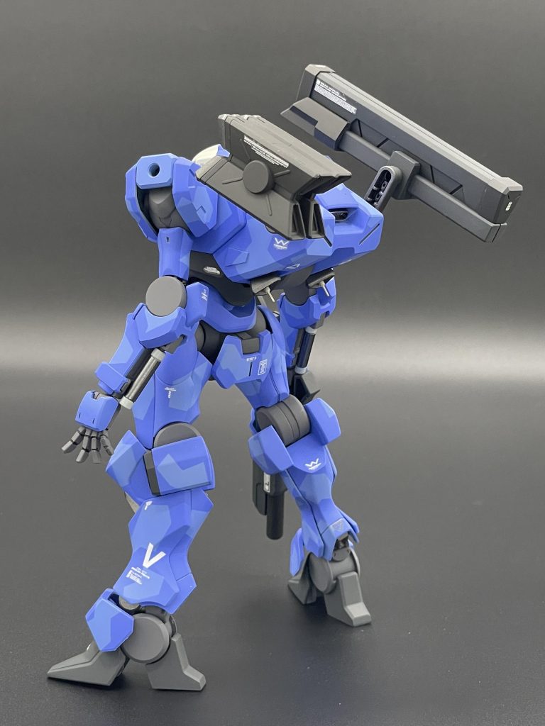 バーニアに電子パーツの端子を付けてそれっぽくしてみました。