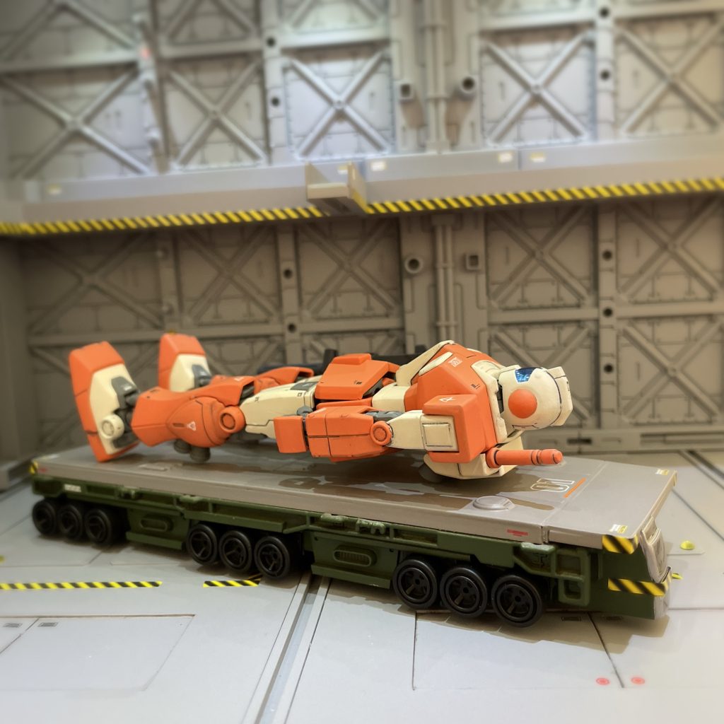 ジムライトアーマー積載⑤ノープランで作り始めて形にするまでに色々苦労しましたが、完成してみると自分的には意外に良い感じに仕上がったと思っています。