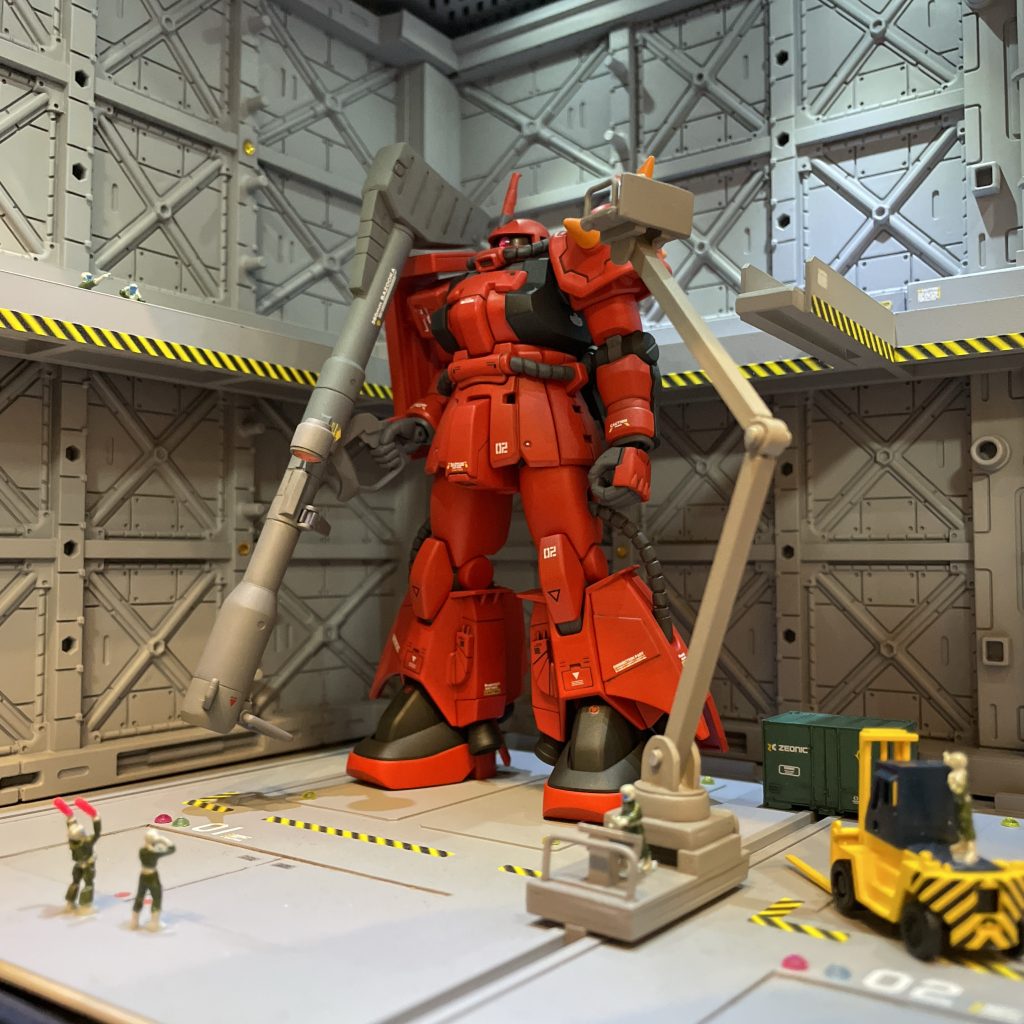 ミキシングで作成したジョニー・ライデンザクⅡとてもカッコいい機体でした。新しい格納庫での最初の撮影楽しめました😊