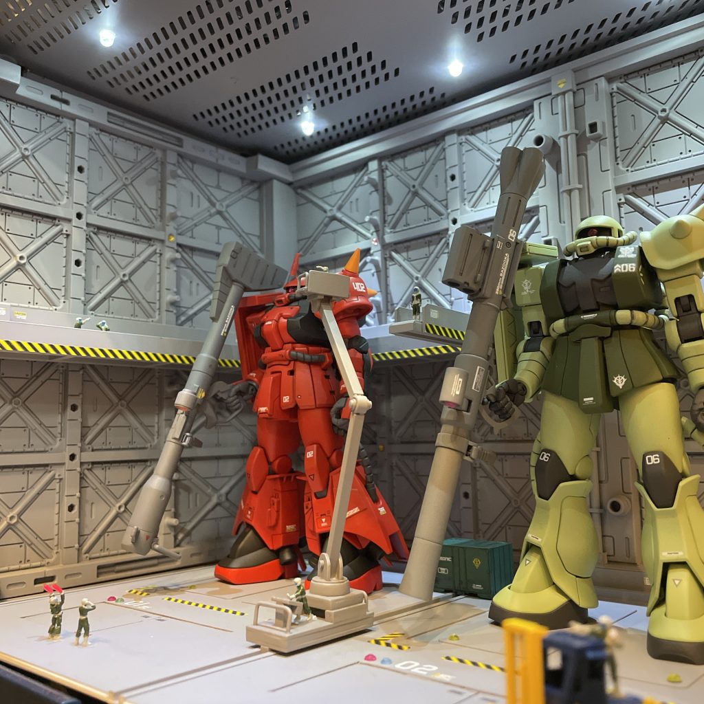 量産型ザクⅡ(REVIVE版)とツーショット