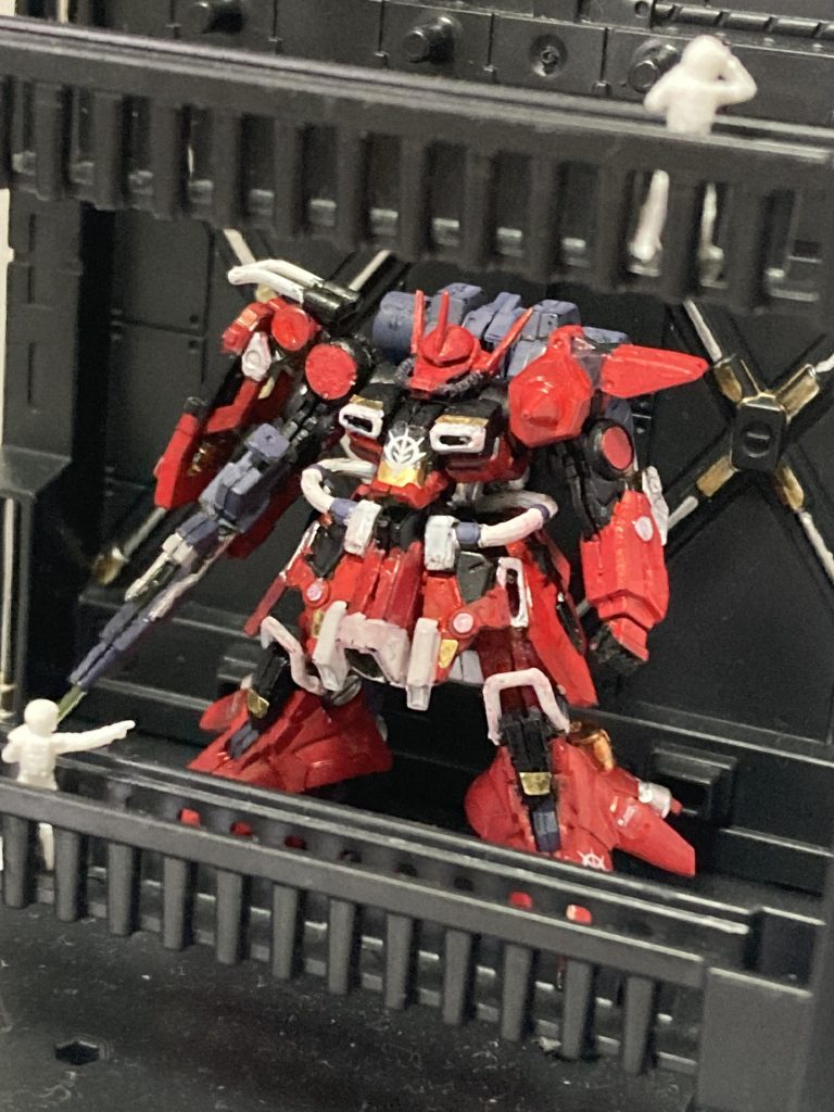 フォルムが美しい。製作中に破損しまくりました。修復し続けた作品でした。